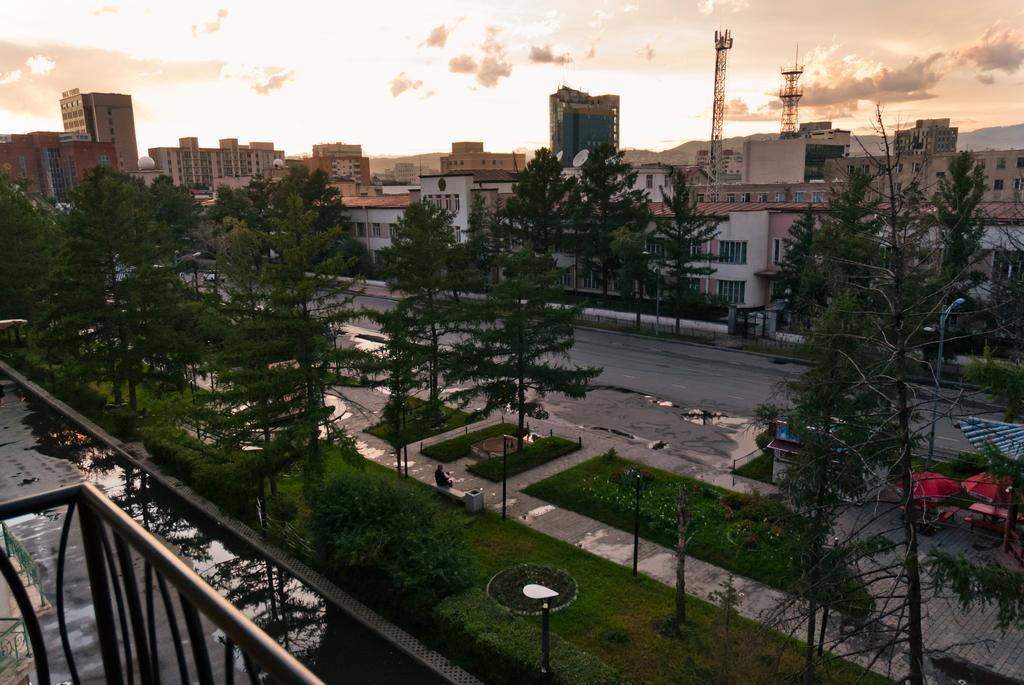 Urgoo Hotel Улан-Батор Экстерьер фото